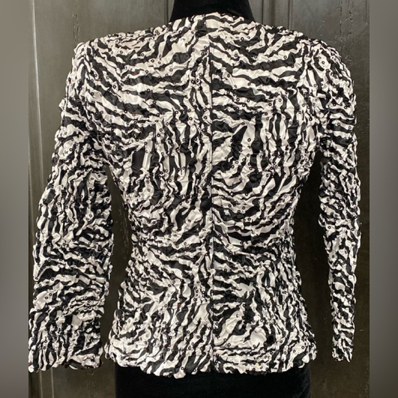 Jackie Jon Black /White sequence zebra pattern jacket Top - Size Small - Picture 3 of 12